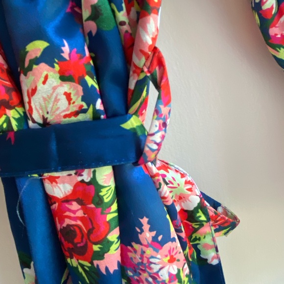 Colorful Floral Robe with Tie Satin Like Material - Picture 8 of 13